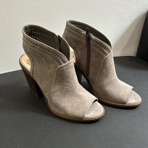 Vince Camuto Shoes Size 11